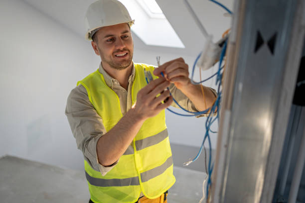 Best Licensed Electrician  in Linden, AZ